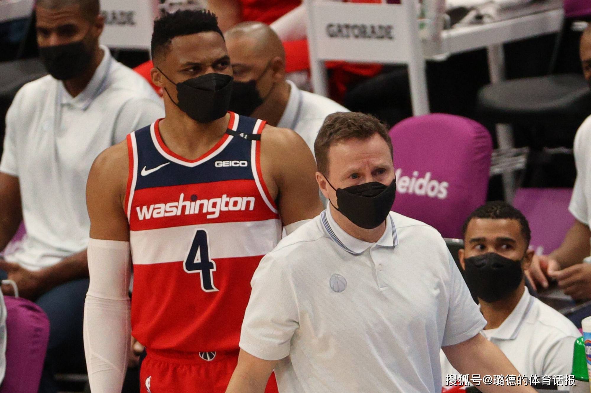 澳亚国际ay-韦少将出席推广活动，提升球迷互动的简单介绍