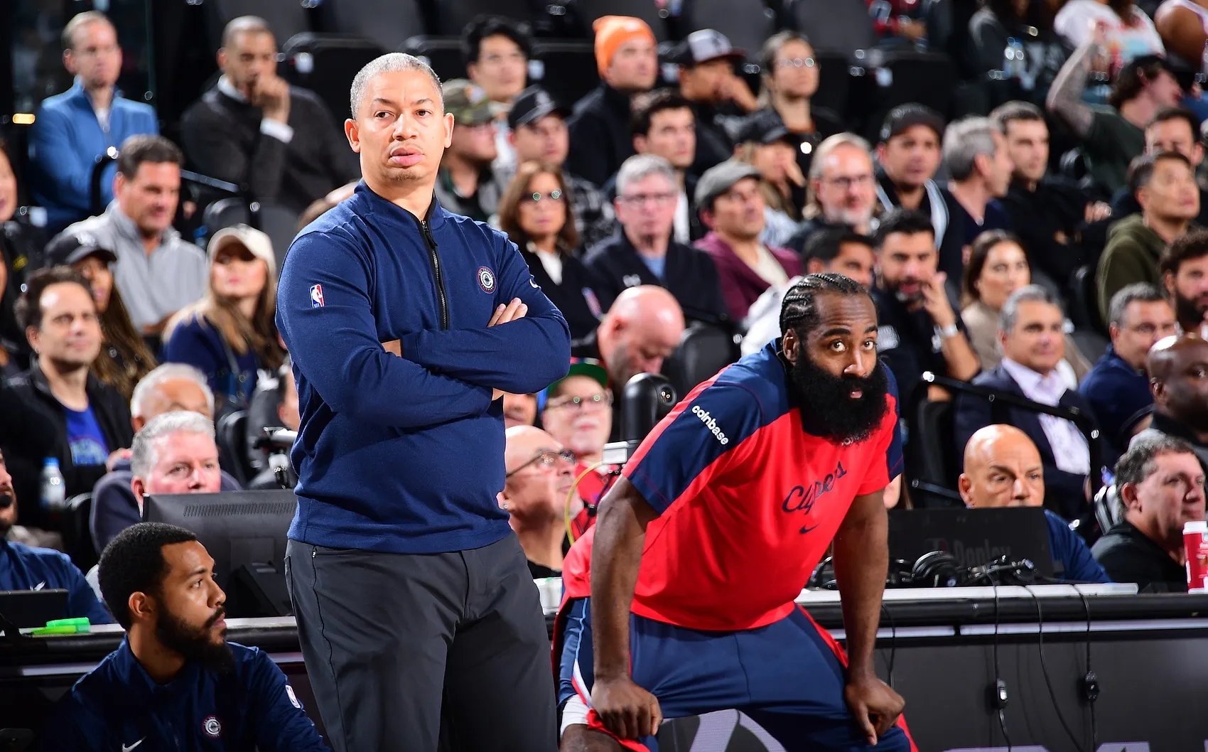 澳亚国际平台官网-快船队若神相助力球队赢得胜利